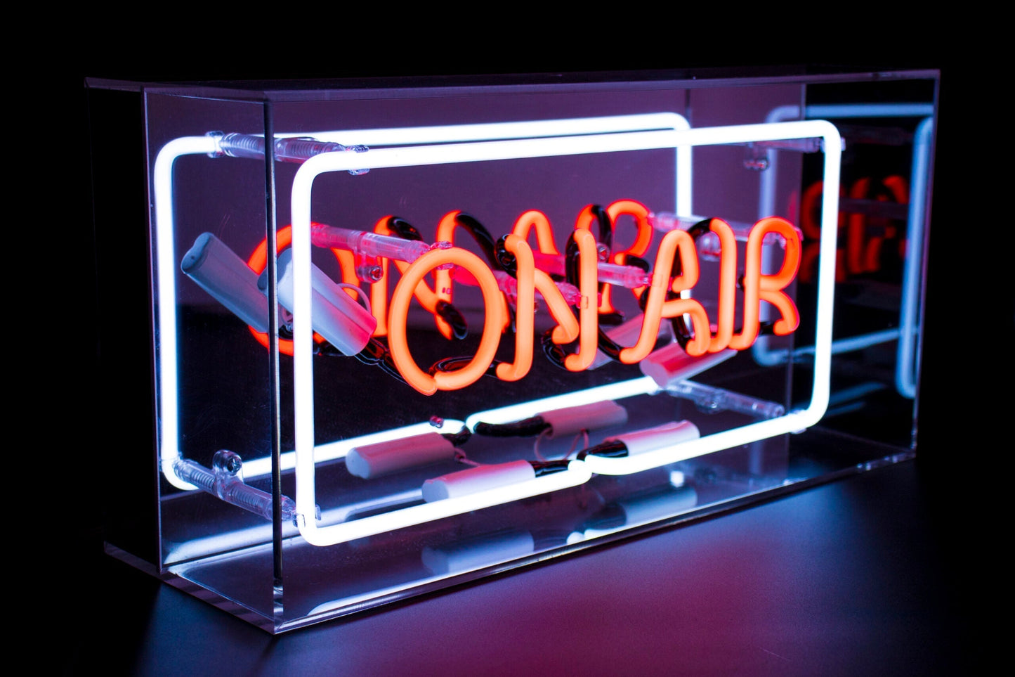 Neon "On Air" Akrylboks.