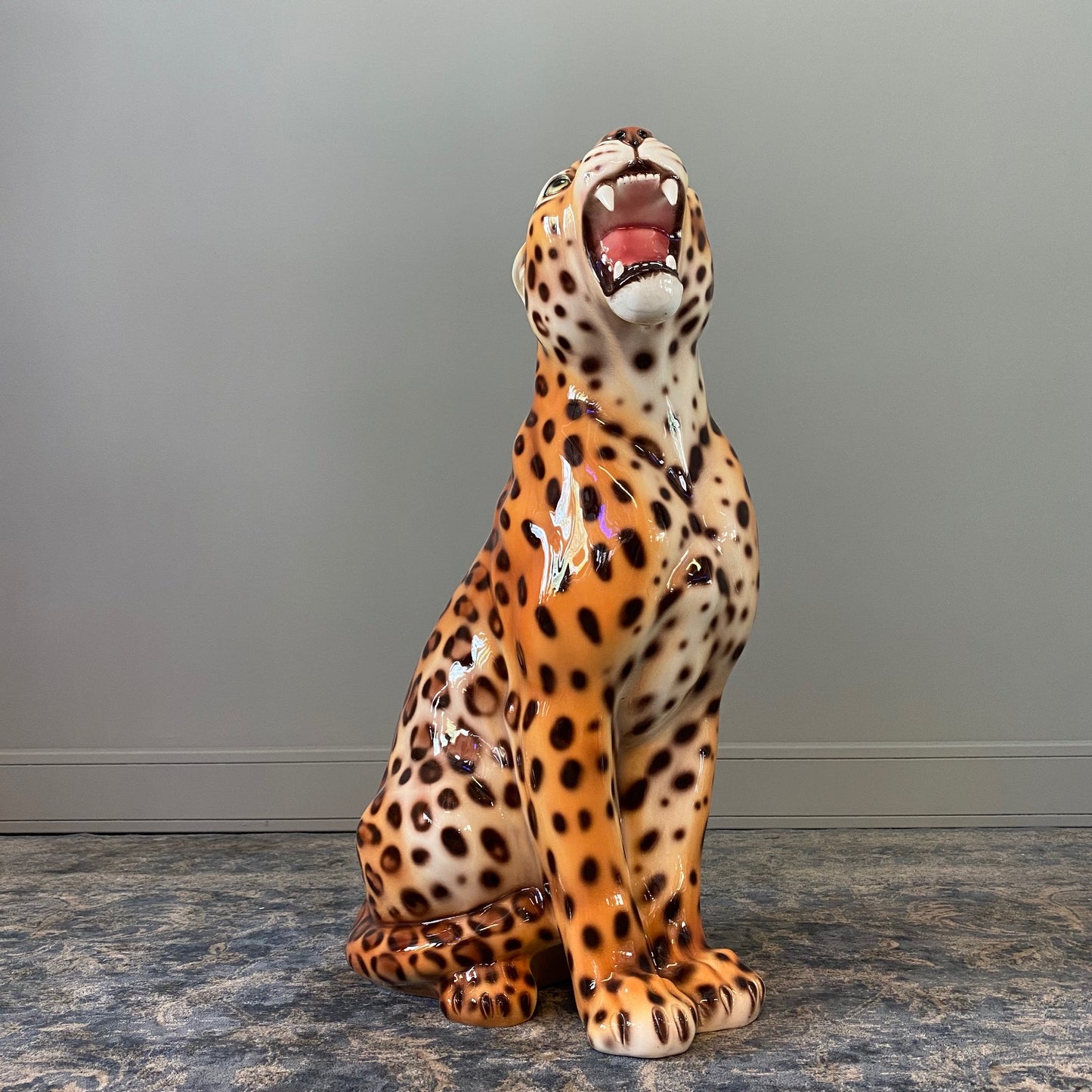 Porselen "Leopard" L 62 cm.