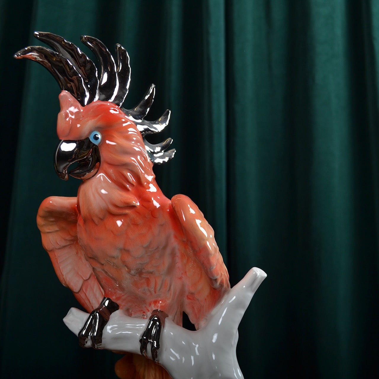 Porselen "Oransje Papegøye med silver krone" 40 cm. Bestilling!