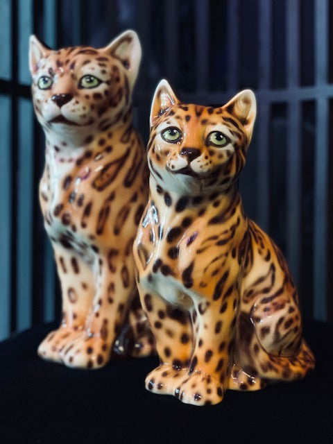 Porselen "Bengalkatt" H40 "Bestilling"