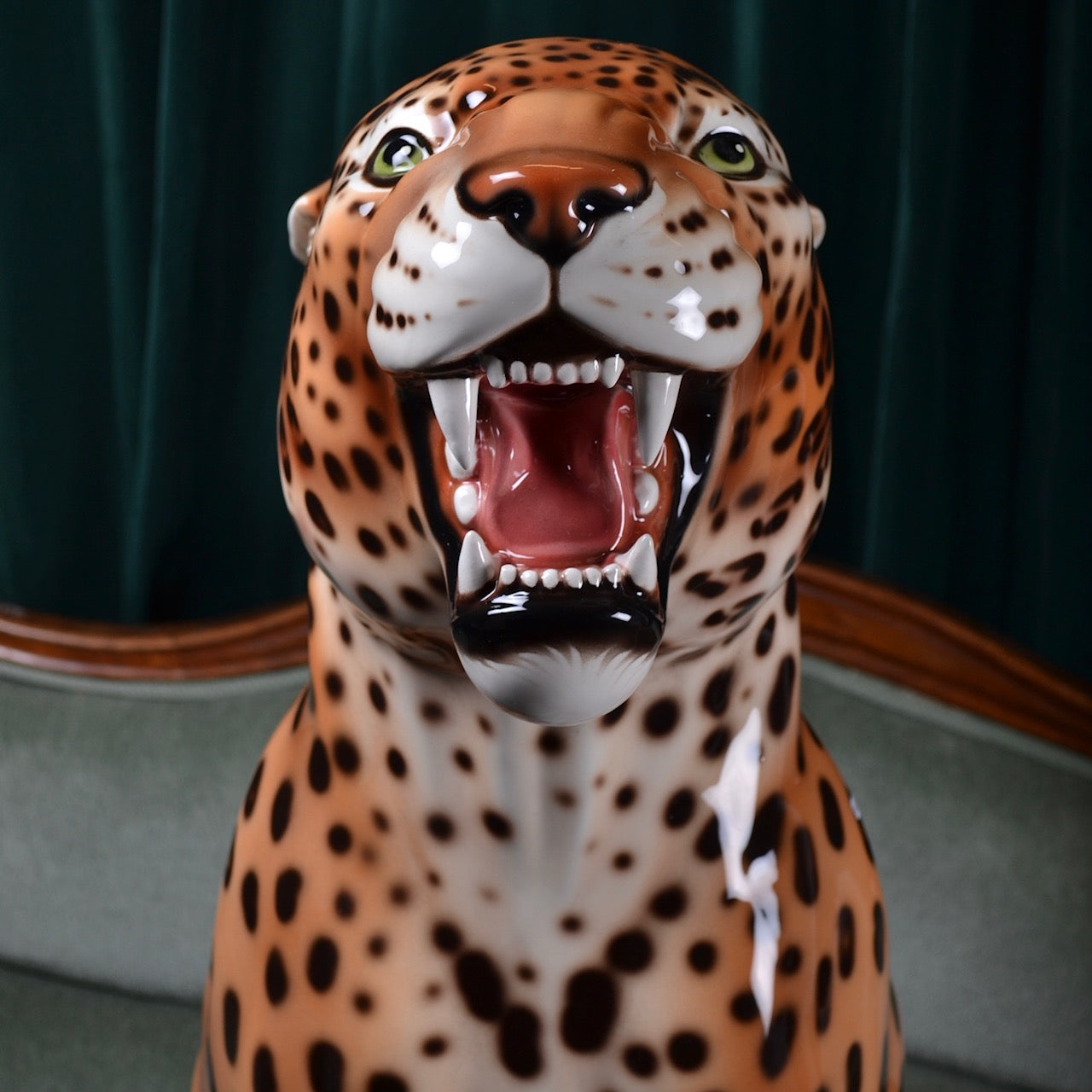 Porselen "Leopard" XXL 96 cm. Bestilling