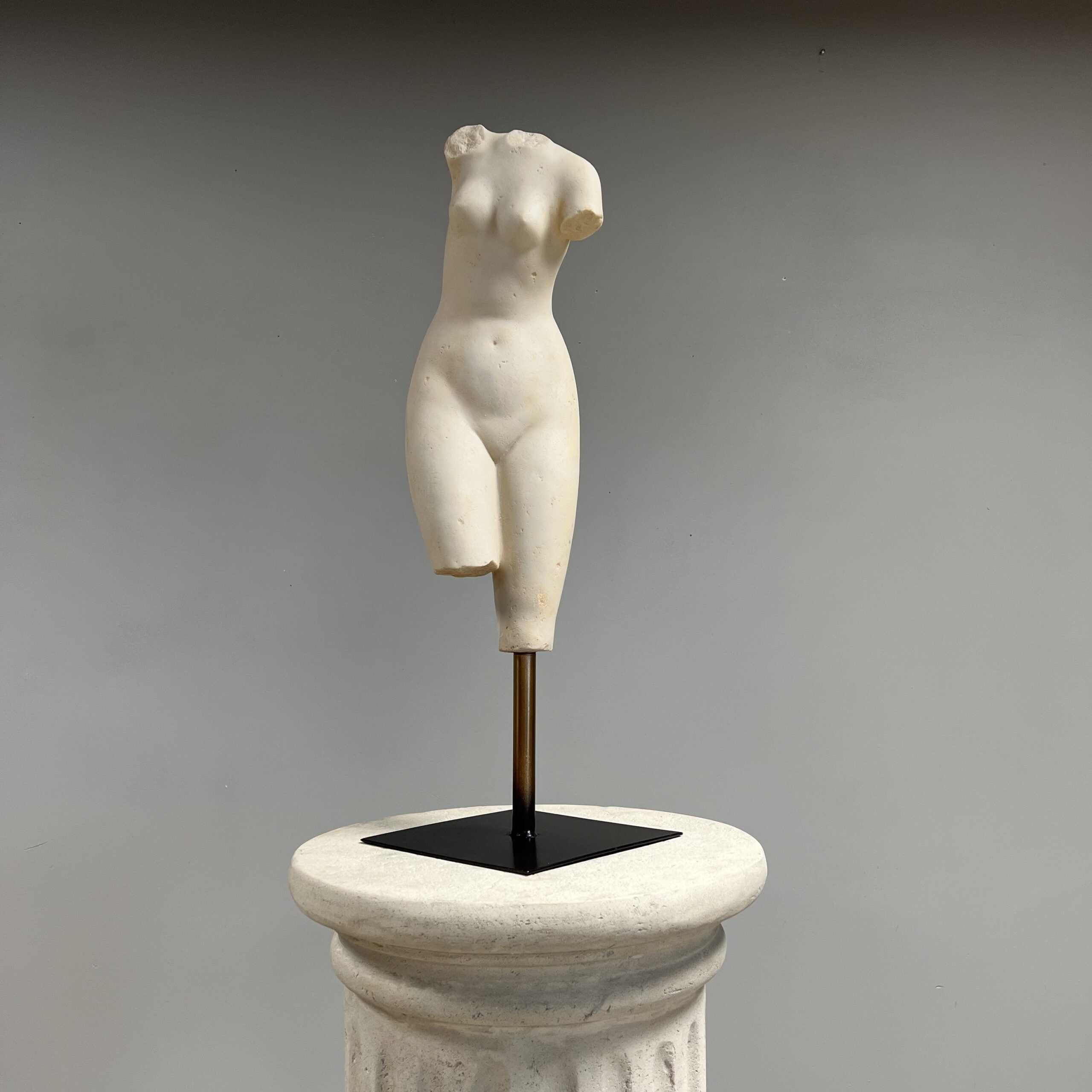 Statue "VENUS FIGURE" 64 cm