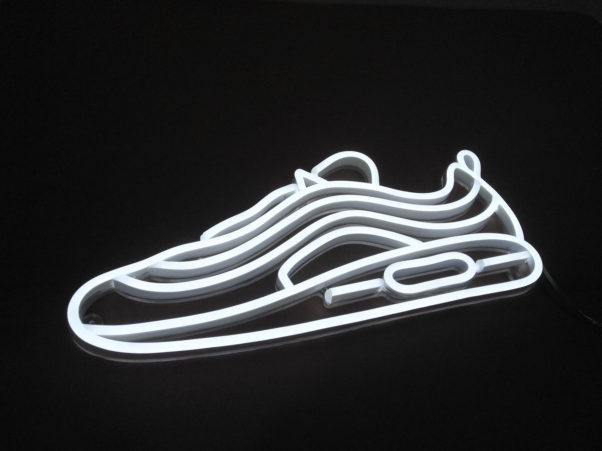 "Sneaker" LED NEONSKILT. Cool white