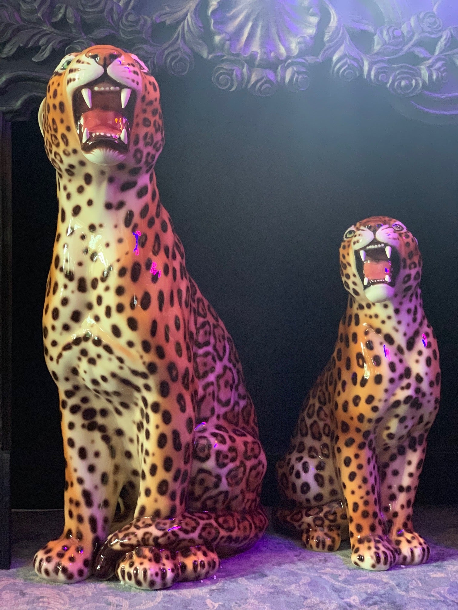 Porselen "Leopard" XL 86 cm. Bestilling