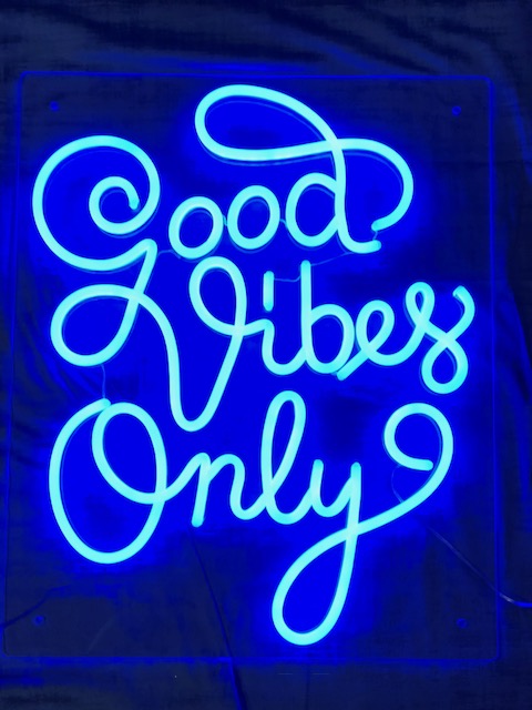 LED NEON SKILT - Good Vibes Only