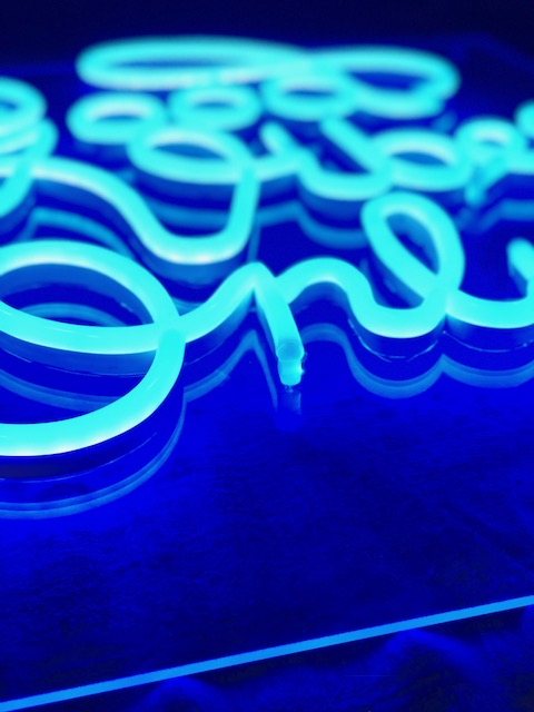 "Good Vibes Only" LED NEONSKILT. 68x56cm Bestilling!