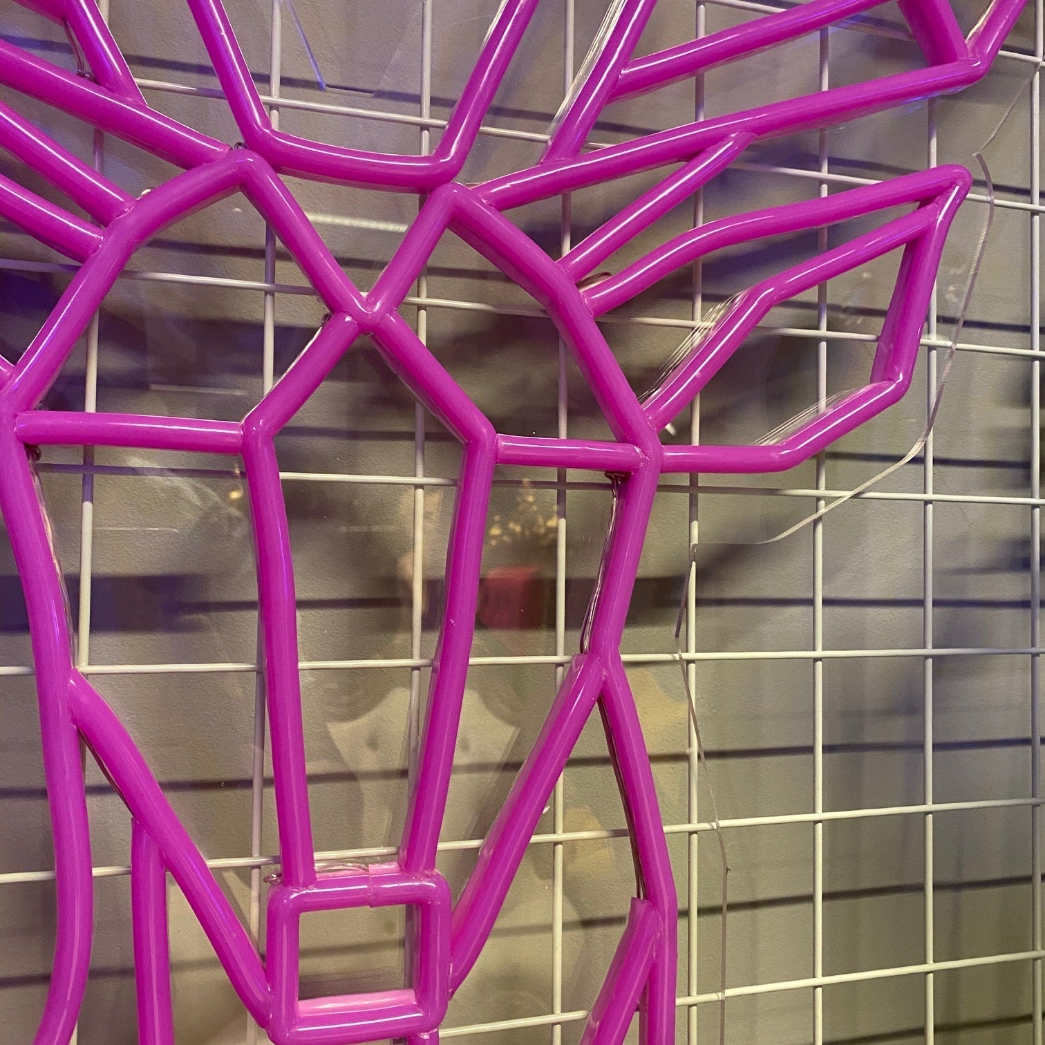 "RainDeer" LED NEONSKILT. Hot Pink. Bestilling!
