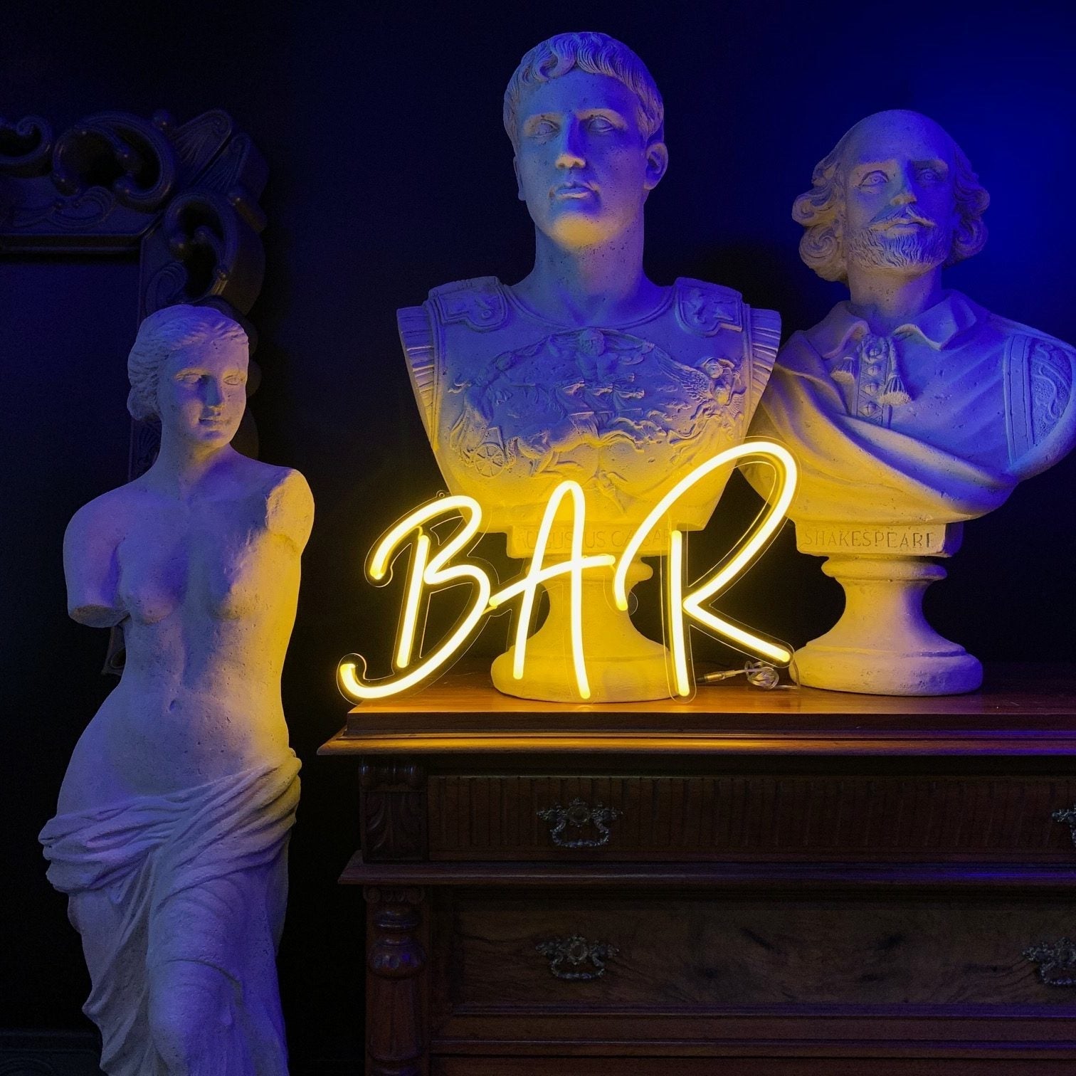 Led neonskilt " BAR " H30