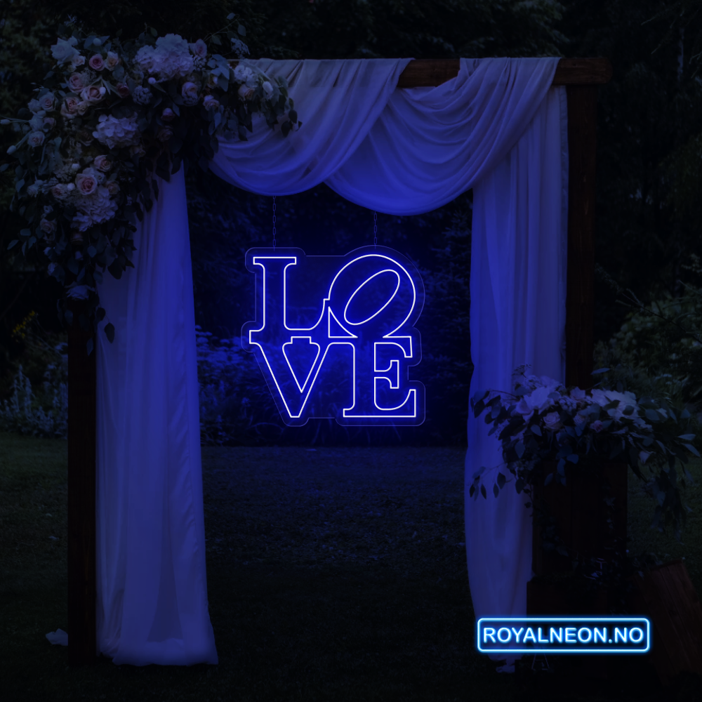 "LOVE" Led Neonskilt. Bestilling!