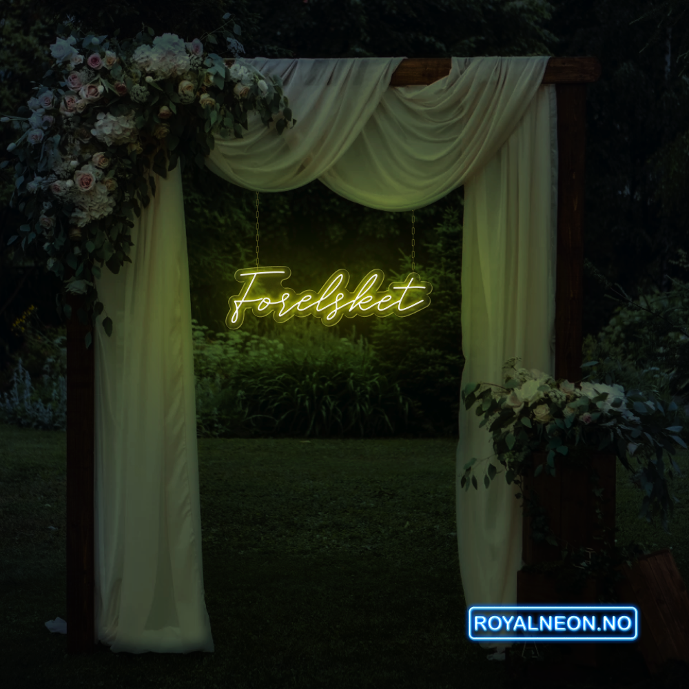 "Forelsket" Led Neonskilt. Bestilling!