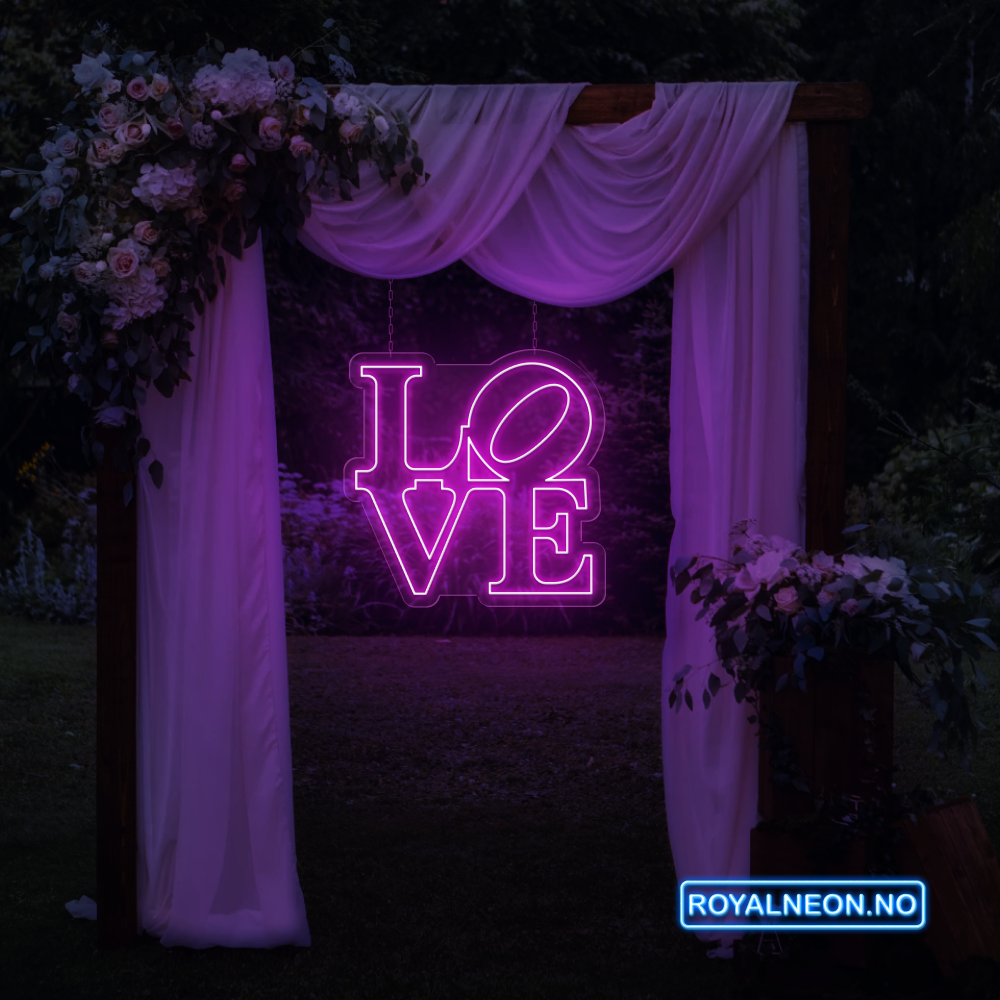 "LOVE" Led Neonskilt. Bestilling!