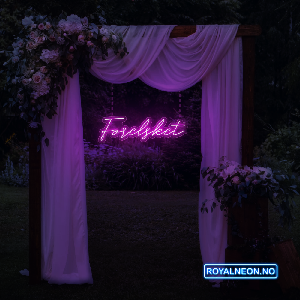 "Forelsket" Led Neonskilt. Bestilling!