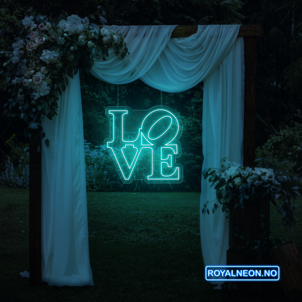"LOVE" Led Neonskilt. Bestilling!