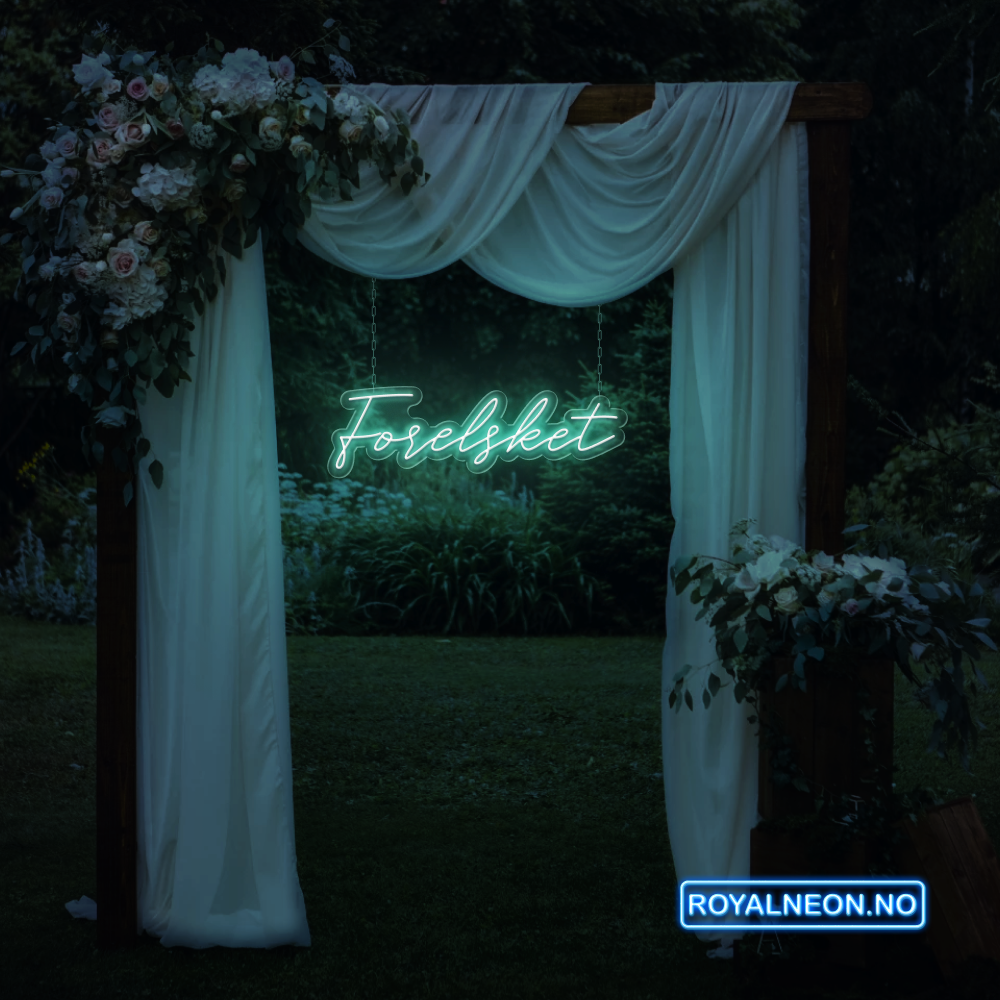"Forelsket" Led Neonskilt. Bestilling!