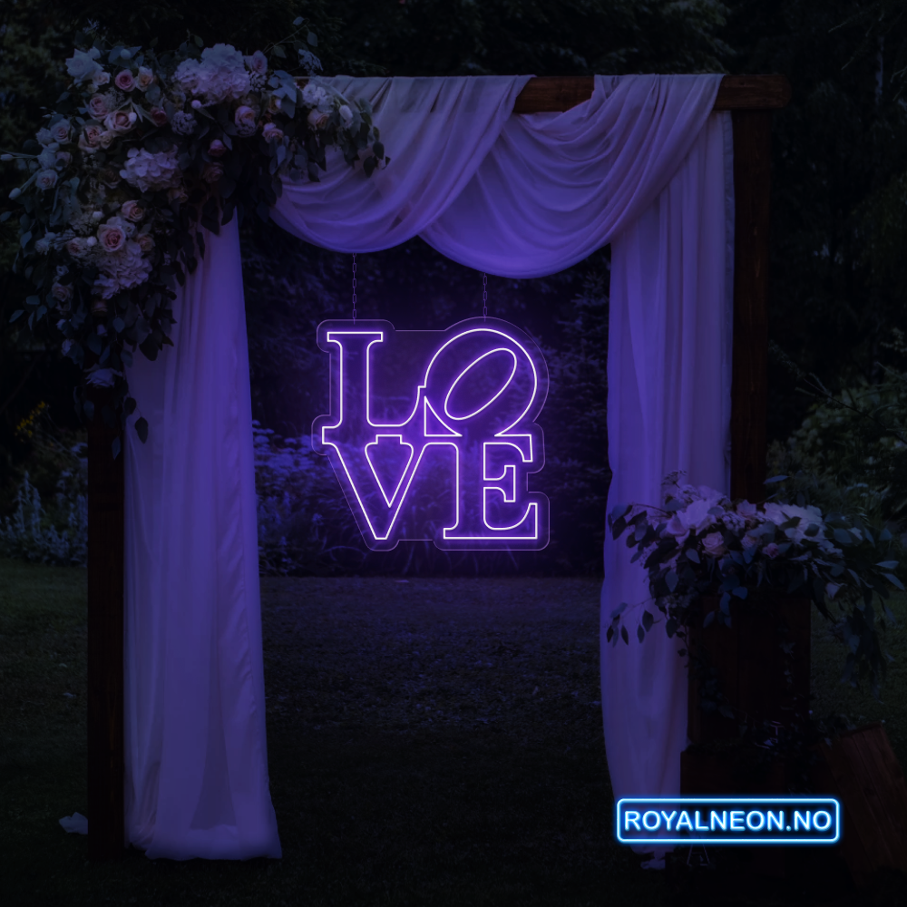 "LOVE" Led Neonskilt. Bestilling!