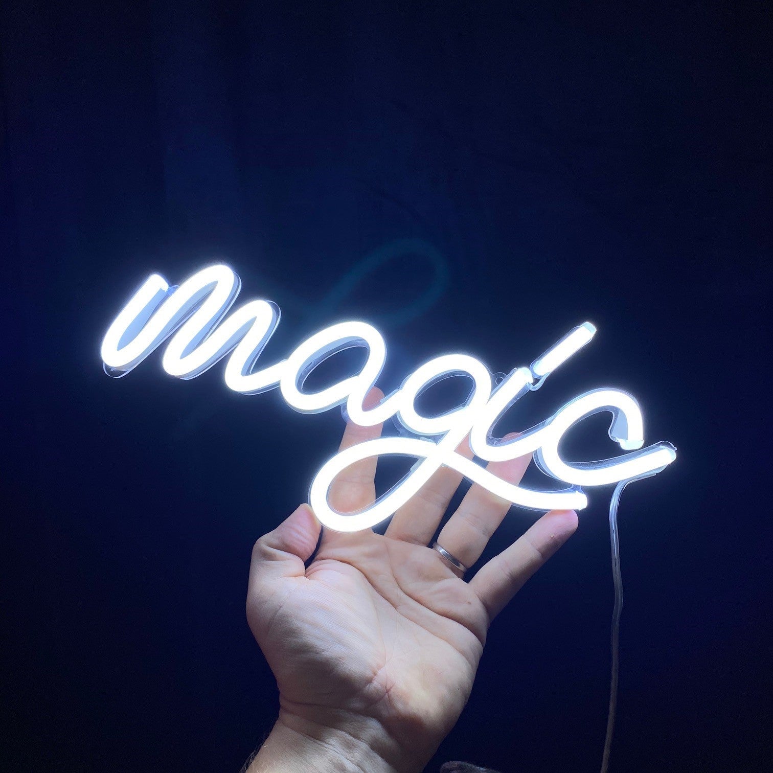 Neonskilt "magic" mini 30x13 cm