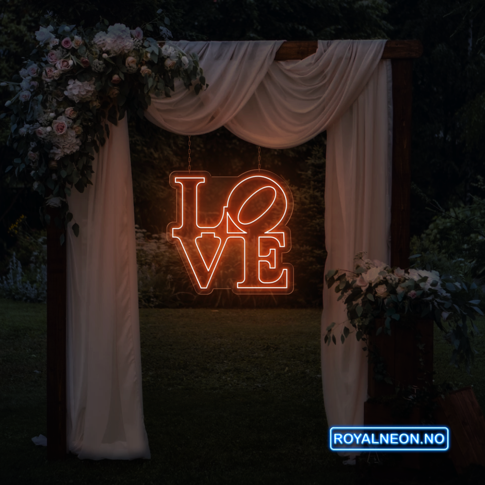 "LOVE" Led Neonskilt. Bestilling!