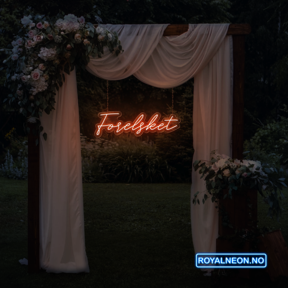 "Forelsket" Led Neonskilt. Bestilling!