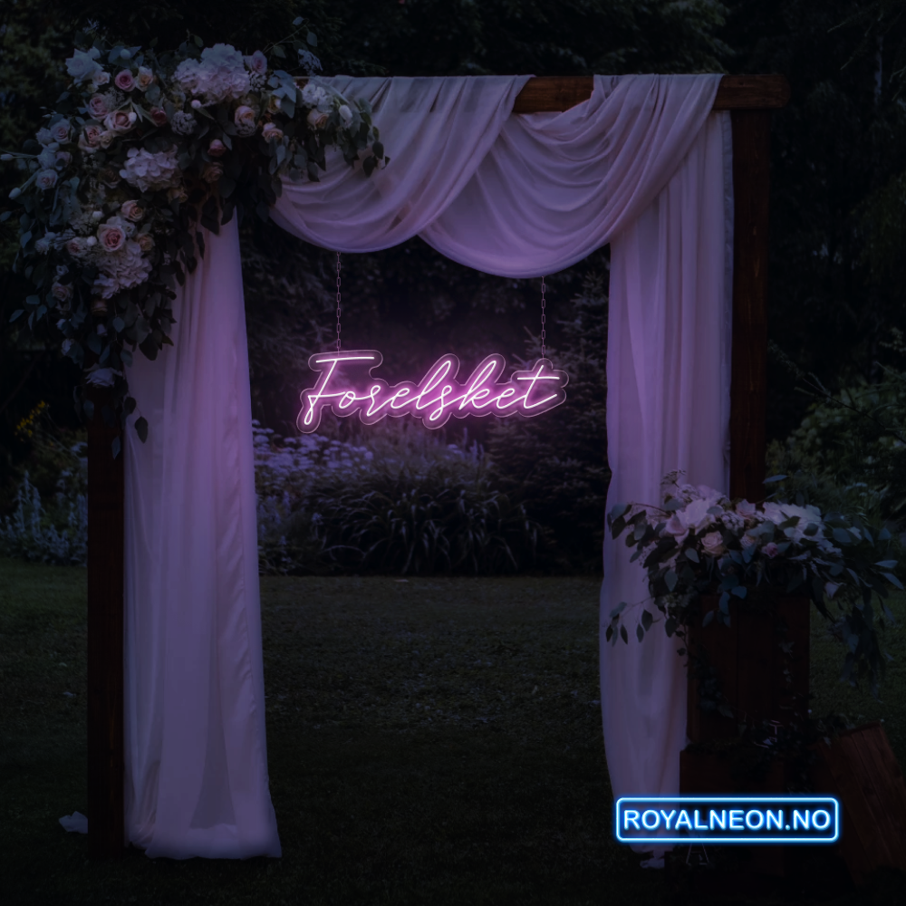 "Forelsket" Led Neonskilt. Bestilling!