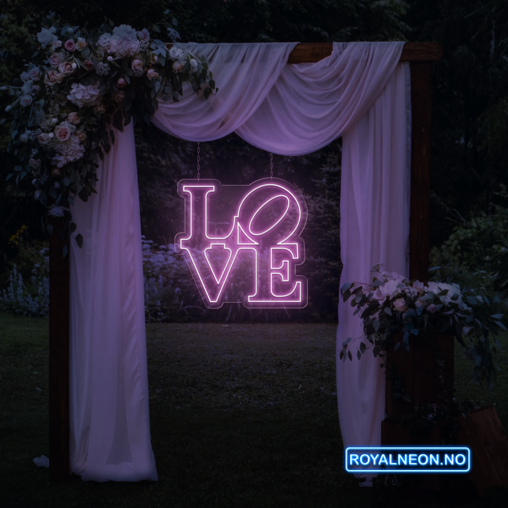 "LOVE" Led Neonskilt. Bestilling!