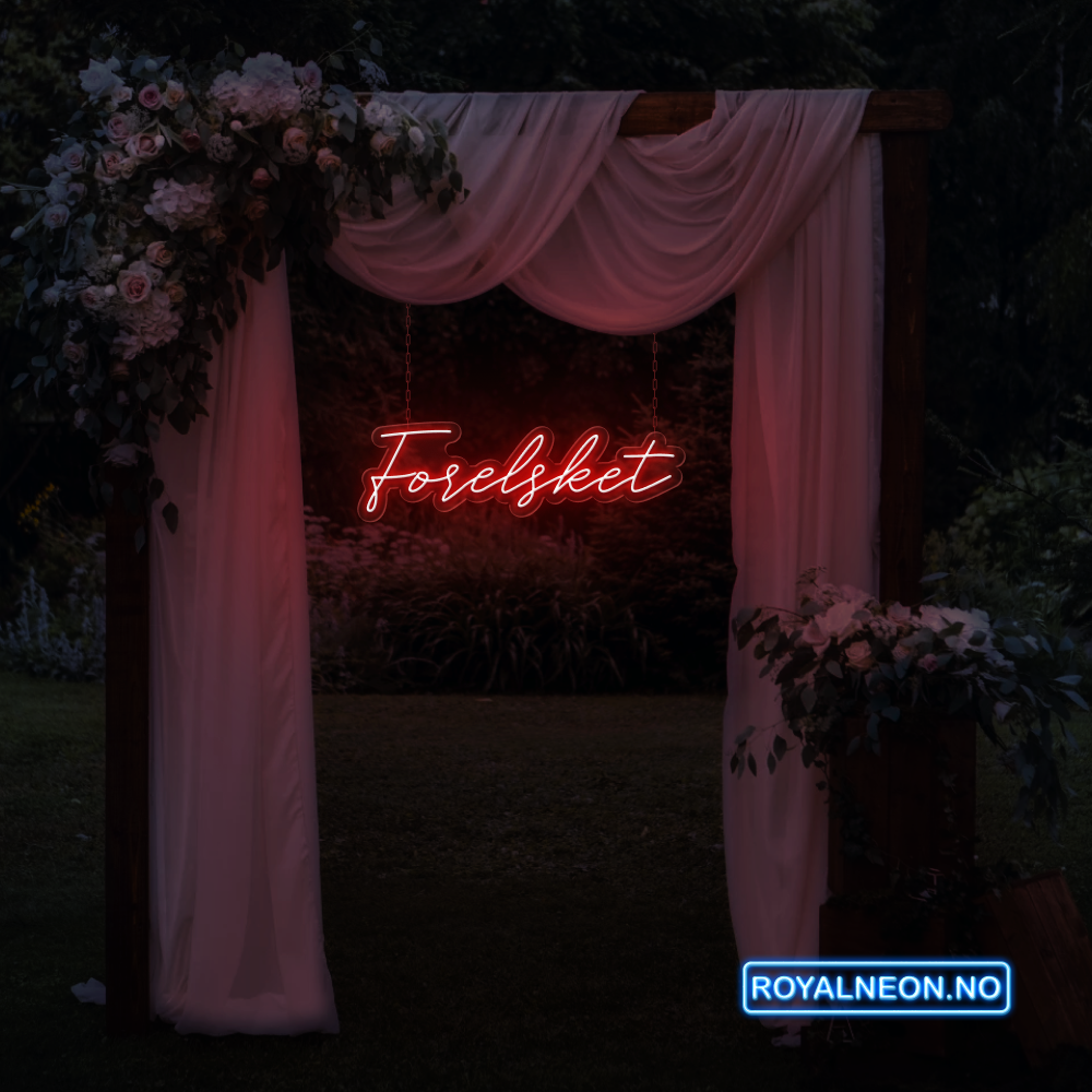 "Forelsket" Led Neonskilt. Bestilling!