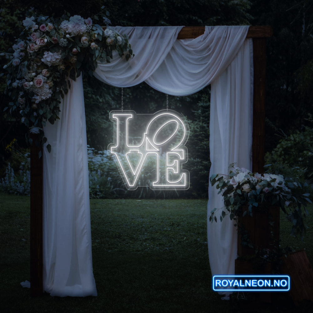 "LOVE" Led Neonskilt. Bestilling!